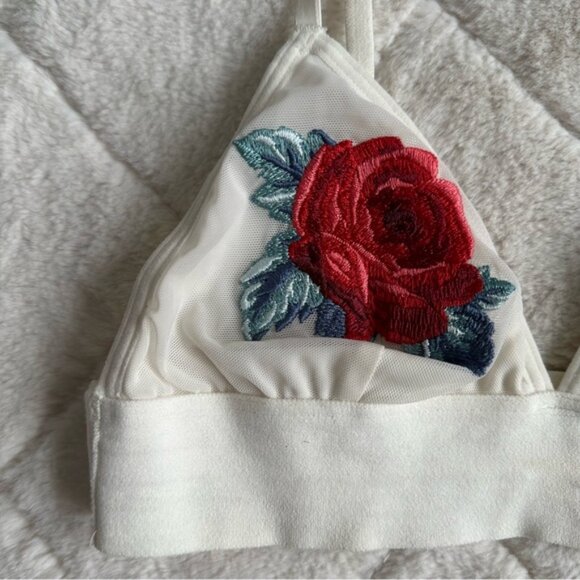 Victoria's Secret PINK | Cream Embroidered Triangle Bralette | Size Extra Small - Picture 4 of 13